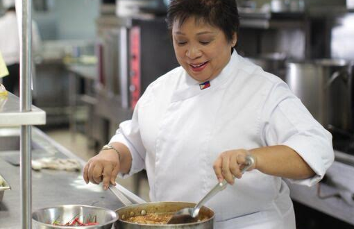 FIESTA FILIPINO